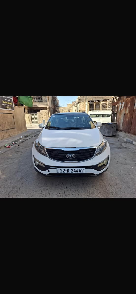 اسبورتج موديل ٢٠١١ خليجي
السياره مصبوغه عام فقط الجولغ السدر والباب والباب الخلف مامصبوغات 
مكينه كير حداده حلوات 
رقم اربيل أنكليزي وهزه جديده سنويته لل٣٠ يله تنتهي 
تريد مداور تريد وكاله حاضر 
مكان السياره ذي قار 
للبيع او المراوس بسياره حديثه ناصيه 
سعره 87 ورقه 
للستفسار ***********
