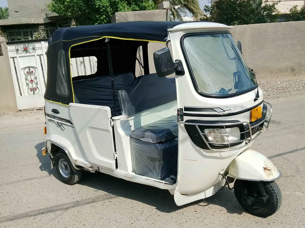 تكتك موديل 21/9/27 محسوبة على ال22 اوراق محرك خير من الله عارضهة ابستة ملايين وبيهة مجال حك الجية مكاني المحمودية _اللطيفية .‏‪***********‬/
***********
