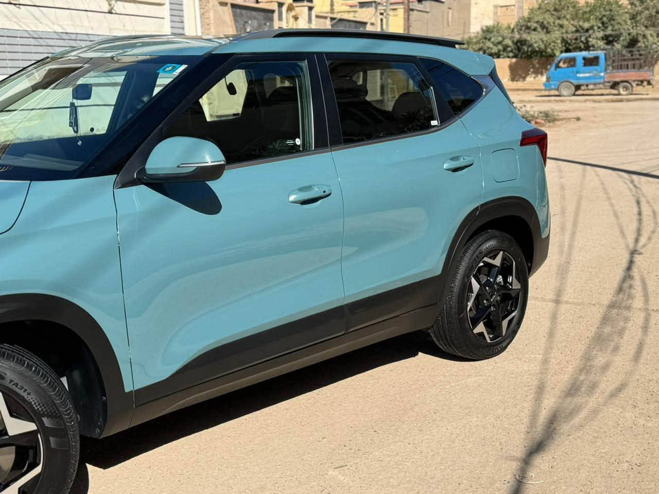 ما شاء الله تبارك الرحمن
Kia Seltos EX 4WD
كيا سليتوس
موديل 2024 EX
فول مواصفات 
لون مميز 
رقم بغداد بسمي 
فتحة سقف 
كشنات جلد تدفئة تبريد كهرباء 
شاشة متصلة 
شفتات ستيرن 
4 انطمة قيادة
راداد امامي جانبي خلفي 
تشغيل عن بعد 
توقف ذاتي 
تحديد مسار 
شاحن لاسلكي مع منافذ usp
سياره حادثها فقط كسر بالدعاميه وجاملغ بارد 
بدون ايرباك شرط بدون صبغ شرط  الي يدور جديد ومكفول تخدمه السياره 
***********
