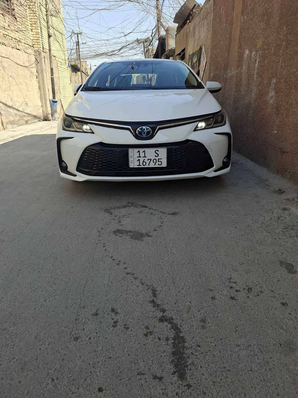 سلام عليكم كولاه هايبرد موديل ٢٢ ماشيه ١٢٠ السياره على وضع الشركه السياه بيه باردات شي قليل السياره بسمي هزه وسنويه ورقم كله جديد شرط التحويل السياره سوناره وياه رقم الهاتف *********** مكان السياره مدينت الصدر
