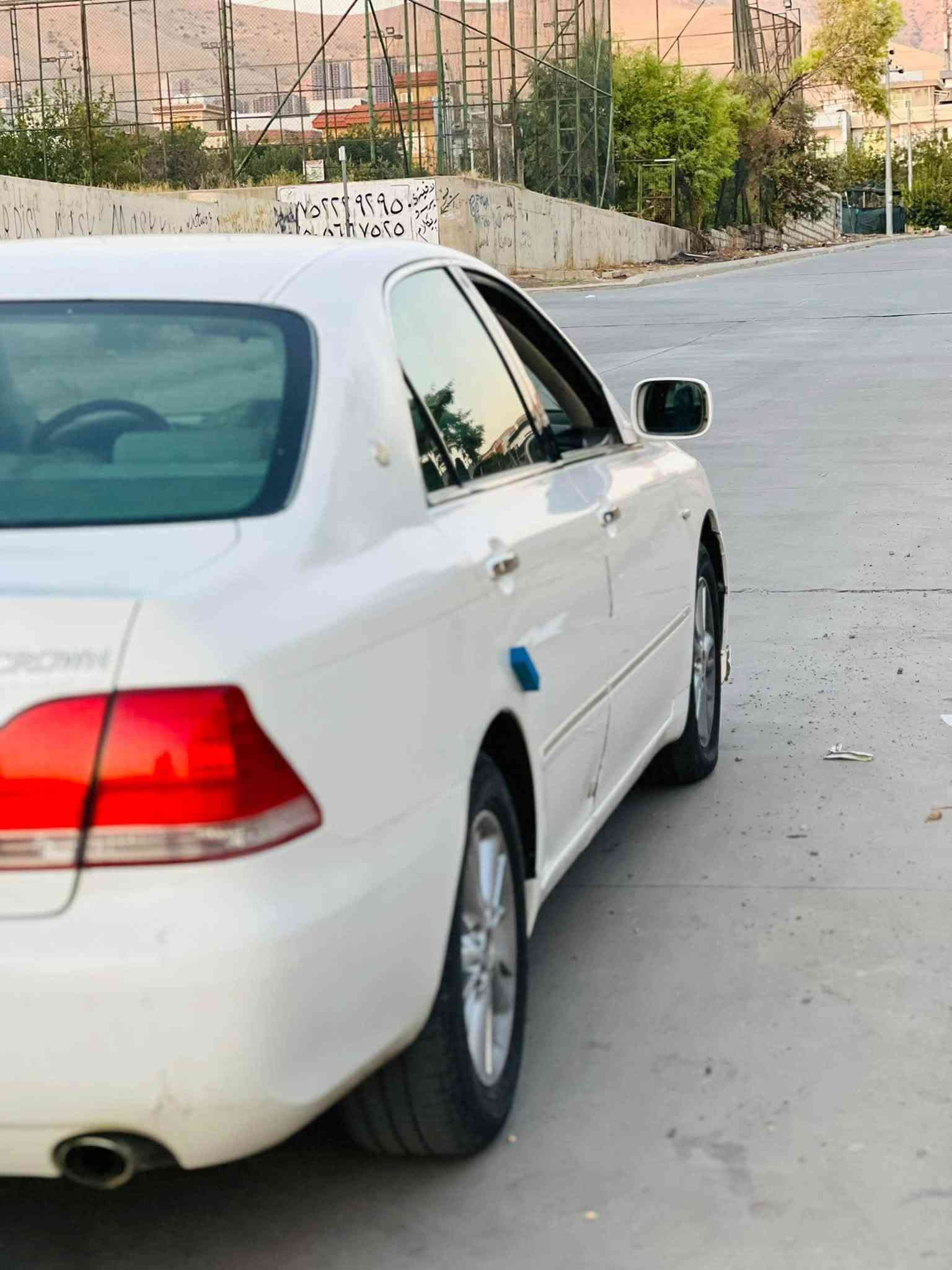 بؤ فرؤشتن و گؤرينه وه براوه براوه 182 گه وره به گه وره بيه دوكه ل بيه ده عمو ليدراوي به شه رتي كئرو مه كينه 2 دوگمه 4 تايي لوكي له ژيره ماله كه دياره كودي هه يه زور زور مه زبوته بيه ته قه و ره قه سعري 45 و معامه له شوين سليماني *********** ده ستت خوش ئه دمين
