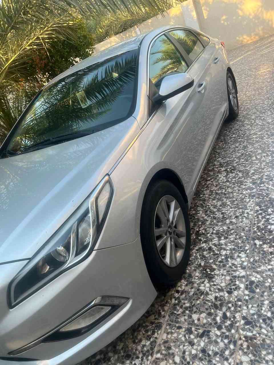 سوناتا موديل 16
رقم بغداد دولي 
نص فول موصفات 

سياره جديد بمعنه الكلمه 
على وضع شركه 

هزه جديده سنويه جديده 
تبريد ثلج 
شاشه جبيره 
ثلاث مودات قياده 
كشفات 
ويل كب كروم 
كير مكينه مكفولات 
حادثها جاملغ امامي فقط 

مكانها كربلاء 
للاستفسار الاتصال ***********
