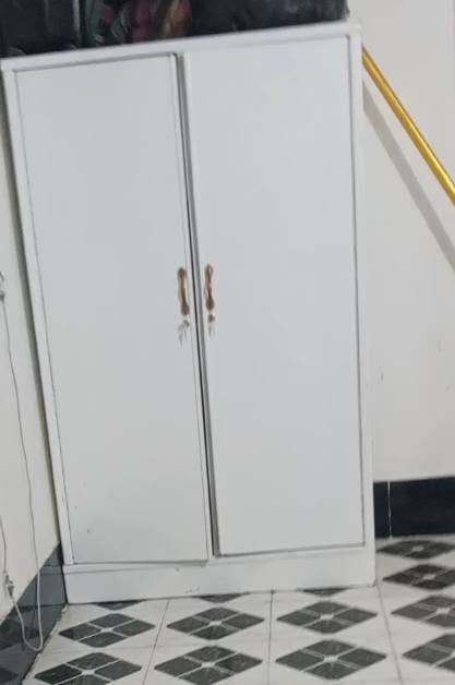 غراض منزليه للبيع كلمن و سعره اي استفسار عله الرقم***********
