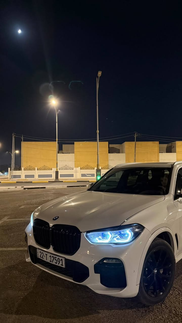 المحرك والأداء: 6 سلندر TwinPower Turbo (سعة 3.0L) - دفع خلفي (sDrive) - جير أوتوماتيك 8 نمر.
 المواصفات الخارجية: بانوراما - أضواء LED ذكية - بصمة دخول وتحديد وضعيات قيادة - رينجات أصلية.
 الداخلية والراحة: كشنات جلد كهرباء مع حافظة ذاكرة (تدفئة/تبريد) - شاشة كبيرة مع Apple CarPlay - عدادات ديجيتال.
 الأمان والسلامة: رادار أمامي - حافظ مسار - نقطة كوراء - كاميرات مع حساسات كاملة.
 الحالة العامة: وارد أمريكي (شاصي وسنتر بشرط الفحص - ذكر حالة الحادث) - أوراق وسنوية جاهزة.@
مكاني كربلاء كتاب تظليل بيها
السعر 350 ورقه وبيها مجال
للاستفسار الاتصال على الرقم ***********
