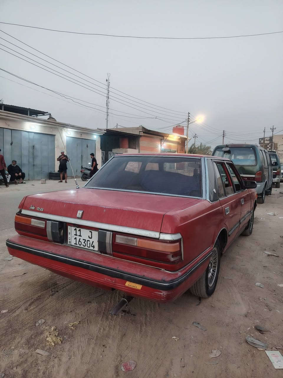 سلام عليكم، سوبر ١٩٨٤ سياره حلوه نقصها كير فقط كيرها يئخر مرات بلبك فقط  حداده دواخل عضمته حلوه رقم بغداد راعيه يمي تحويل ثاني يوم، السعر ٣٥ العنوان بصره ابي الخصيب ***********،
