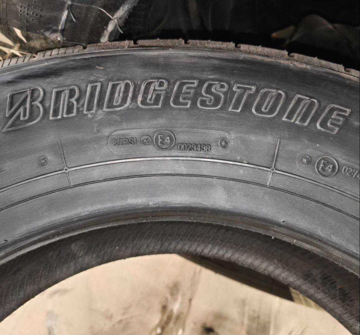 كوسترات

نص مكتوب في الصور:
- BRIDGESTONE SOLUTIONS FOR YOUR JOURNEY MADE IN JAPAN صنع في اليابان اطار برجيستون لأداء أعلى .. أمان أكبر القياس 215/70 R17.5 النوع BRIDGESTONE بلد المنتج اليابان عدد الطبقات 10 قاط سنة الإنتاج 2025 رمز النقشة R265 TOYOTA COASTER راحة . أمان . اعتماد ثبات عالي على الطريق تحمل ممتاز للأحمال الثقيلة أداء جيد في جميع الظروف اقتصاد في استهلاك الوقود عمر افتراضي كبير *********** (واتساب) بغداد _ الكرادة _ طريق معسكر رشيد مجمع مسن للاطارات والبطاريات