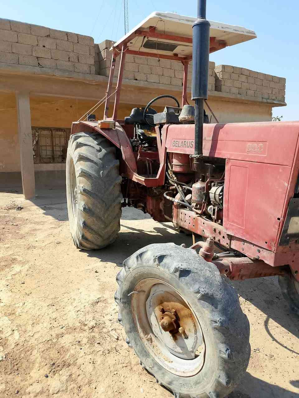 السلام عليكم للبيع تركتر بلروز موديل 2003محرك كير اكسن هودرليك كلو بشرط جاهز للكراب السعر 6500بي شويه مجال المكان الشرقاط الشراي يتصل على الرقم ***********
