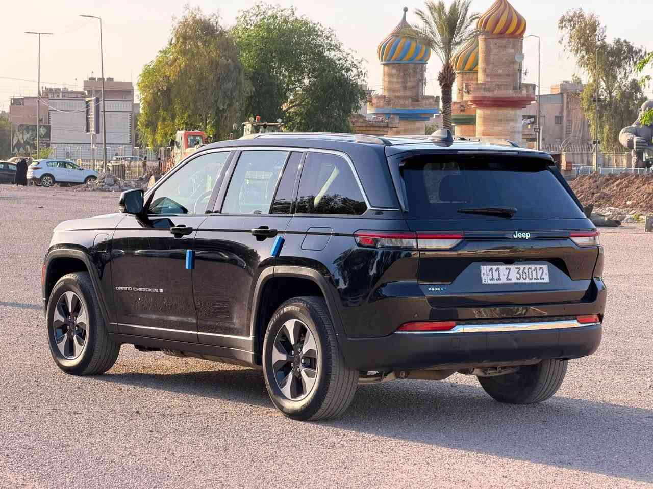 عليكم اخواني عندي Jeep 4xe
لمتدد فول هايبرد بلاكن يعني شحن + هايبرد 2024 لون اسود ماشية 54 ميل ضرر جاملغ خلفي موضح بالصورة صبغ بسيط على كد الضرر تبديل بكلايت خلفي باقي السيارة كله بلادي المواصفات بانوراما ثلاث شاشات تدفأ ستيرن و كل المقاعد تبريد قطعتين صندوق كهرباء مقاعد كهربائية تشغيل عن بعد دخول ذكي نقطة عمياء الداخل جلد اسود بيه هواي مواصفات بعد السعر 30,000$ وبيه مجال المكان بغداد
حي الاعلام رقم الهاتف ***********
متواجد واتساب بغداد, العراق
