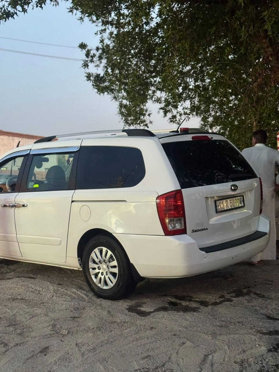يالسلام عليكم سيدونا موديل 12 رقم بغداد بنيد مبدل فقط بدون اي ضرر السياره جاهزه مكينه كير تبريد جاهزه من كلشي للبيع او مراوس بأجره السعر 148 وبيه مجال قليل مكاني السماوه الرميثه 
رقم الهاتف ***********
