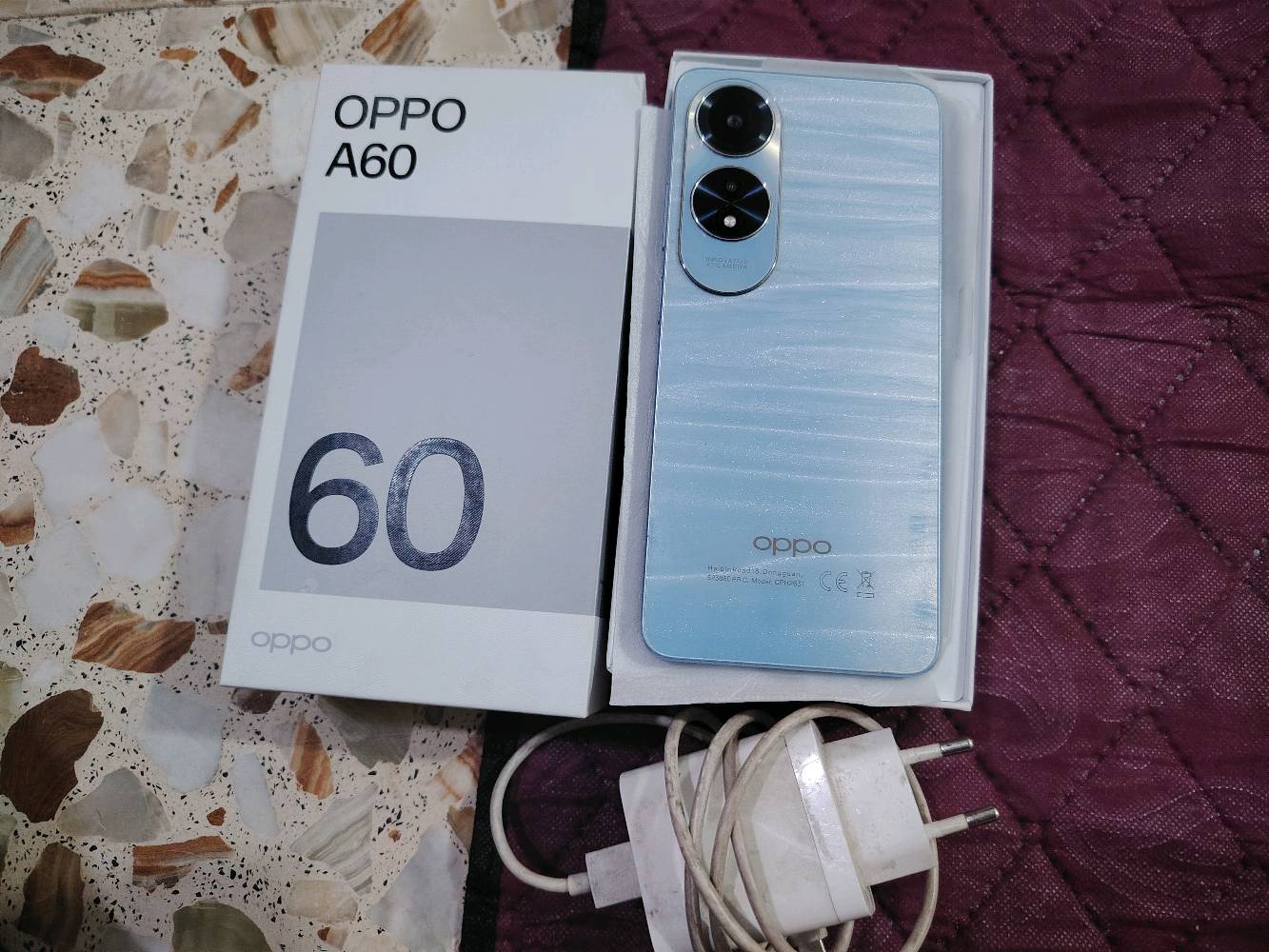 سلام عليكم
oppoA60
جهاز بلادي عل وضع شركه كامل ملحقات 
مواصفات ..
ذ 256 
رام 8+8
بطارية5000
شحن 45واط 
معالج Snapdragon 680
سعر 250الف وبي مجال 
نضافه جهاز 100% شخط مابي
بغداد-بلديات