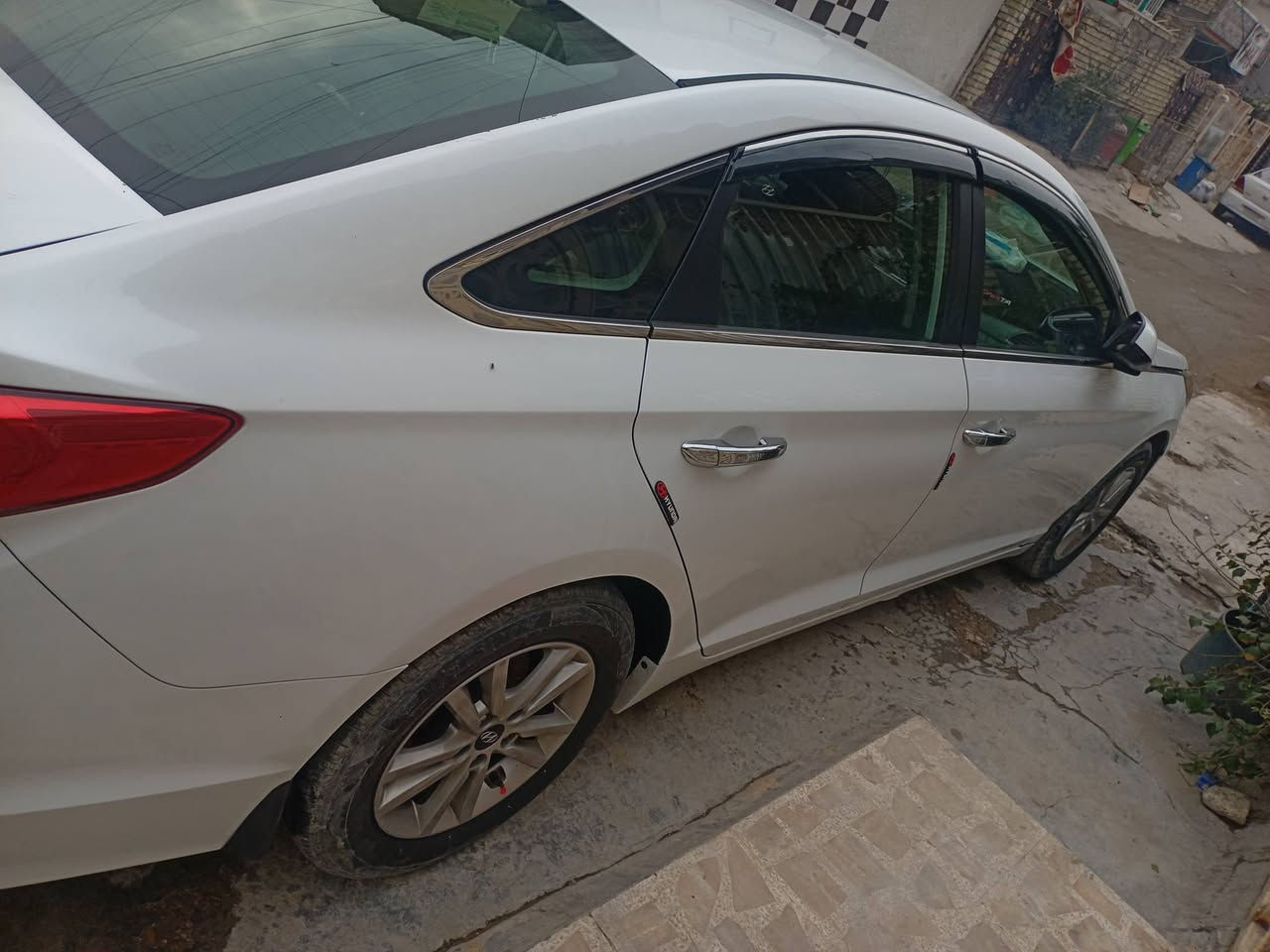 سلام عليكم سوناته للبيع وارد أمريكي ضرر جاملغ
ليبل واحد 
سيارات جاهزه 
للستفسار تصل ***********
السعر 105
وبيه مجال بصيط

بغداد الشعب
