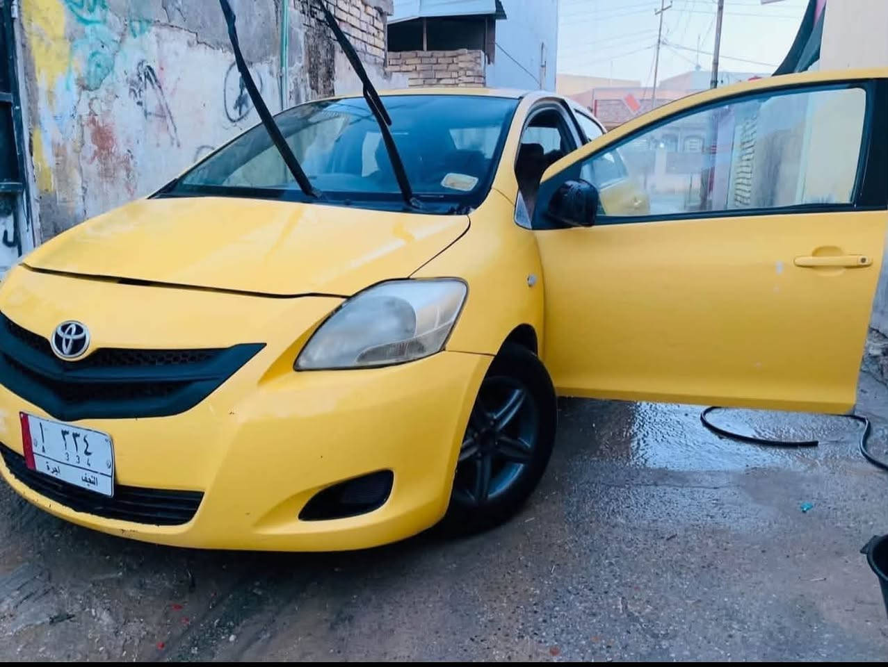 السلام عليكم
 سيارة كورلا يارس 2008  كير ومكينة خير من الله حدادية 60٪ ودواخلها حلوة ونضيفة وكشر السيارة مثل ماموضح بل صورة  رقمها مميز   السيارة شرط العتراف
سنوية مستحقة تجديد صار سنتين يتحمل الباعع تجديد السنوية والغرامات وبيها نواقص السيارة لعدم التفرغ السعر 55 وبيها مجال مكان السيارة بابل لمدحتية لحمزة لغربي 
للتواصل
 والسايره بيها قاصرين ثنين سنتين ويبلغون واني اتكفلك بل وكاله
***********

