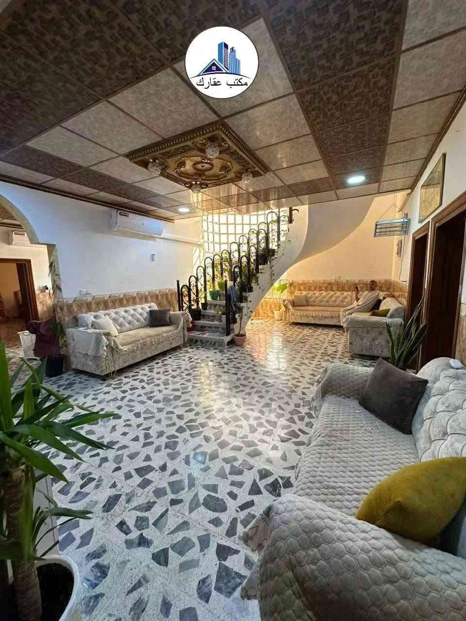 🏡 دار للبيع – قوسيات / حي الزيتون
📍 الموقع: قوسيات – حي الزيتون، مدخل أسواق أبو علي
📐 المساحة: 400 م²

✨ تفاصيل الدار:
• 3 غرف نوم
• هول استقبال
• صحيات
• خدمات كاملة

💰 السعر: 105مليون دينار

📞 للاستفسار والتفاصيل أكثر:
***********
***********
