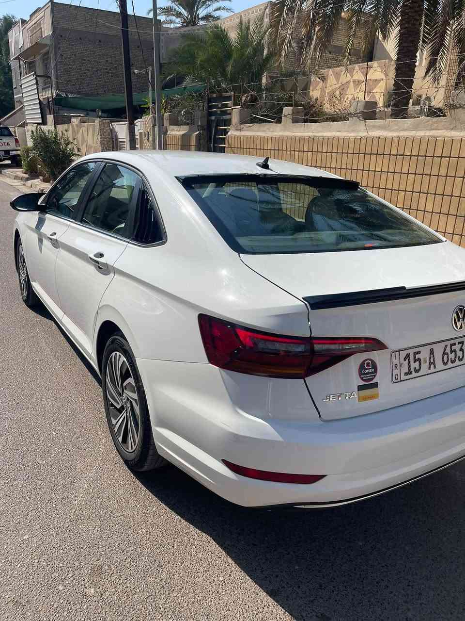 السلام عليكم
‏جيتا 2019 S 
‏لون أبيض محرك 1400 تيربو جديدة جدا مابيها أي نقص
 ‏ماشية- 108 
‏للمراوس بشي أحدث
كير محرك صدر تبريد كفالة
‏بدون أي داخل شواصي مكفولة 
‏الغًود مكفولة
‏ حادثها البنيد فقط و بيها توحيد لون خشوم جاملغات الأيمن والأيسر بدون أي ضرر فقط بخ
‏صور الحادث موجودة بالمنشور 

‏السعر- 132 بيها مجال بسيط

‏للاستفسار:- مكان السياره بغداد الصليخ ***********

نص مكتوب في الصور:
- BidFax.info