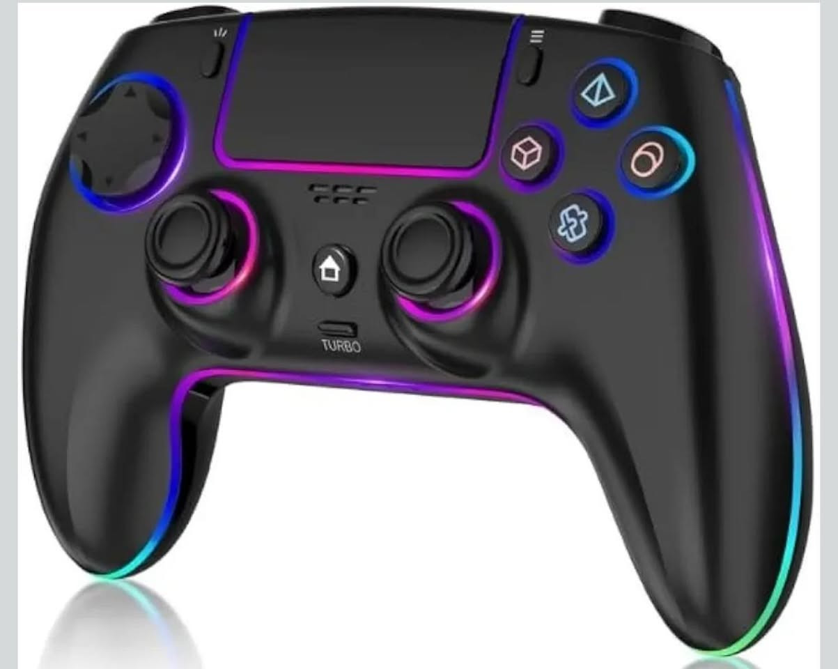 السلام عليكم
 جوستك ps5 و pc جديدة كوبي درجة اولى
مواصفاتها
إضاءة RGB: تصميم أنيق مع شرائط إضاءة RGB ديناميكية لافتة للنظر.

البطارية: بطارية بوليمر مدمجة قابلة لإعادة الشحن بسعة 1000 مللي أمبير.

الاتصال: بلوتوث بمدى تشغيل لاسلكي يتراوح بين 6 و10 أمتار.

كابل الشحن: يتضمن الصندوق كابل شحن من النوع TC بطول متر واحد.

محرك الاهتزاز: محركان قويان لتجربة لعب أكثر واقعية.

تقنية مستشعر هول: تحكم دقيق في أزرار التشغيل L2 و R2. (يعني مثل شغل جوستك الفايف الاصلي ارتداد اثناء التصويب) 

مفاتيح قابلة للبرمجة: أربعة مفاتيح ماكرو قابلة للتخصيص في الخلف.

لوحة اللمس وجيروسكوب سداسي المحاور: تتبع سلس للحركة وتحكم إضافي. 

شرط الفحص قبل تسليم المبلغ
السعر ٤٠ الف للاستفسار ***********
