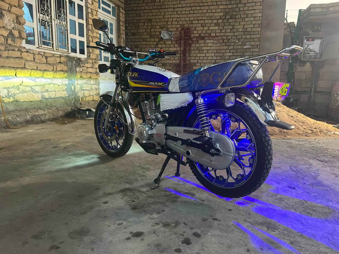 دراجة إيراني موديل 25محرك 200cc
بعدها على وضع الشركة ماشية 9000بس

كفاله عامة بعدها زيرو 

سعر 825وبيها مجال

لتواصل ***********
