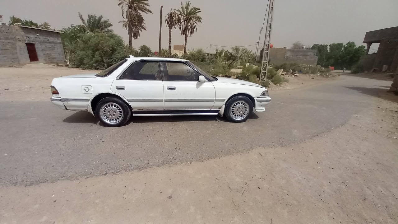 مارك مديل 91 بيه كير ومكينه ونجي مكفوله من نقل جثه ولا كصه تخم تاير جديد حدادية جديدة سيارة بأسم ابن خالي سنويه مخلصه سعر 30وبيها مجال رقم صاحب السياره  ***********العنوان بصرة الزريجي مقابل معمل ورق الدير وانا مكلف بنشر
