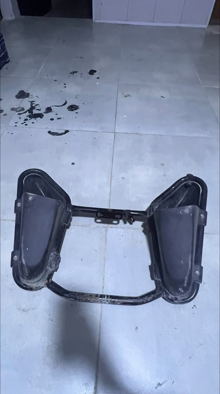 ***********
