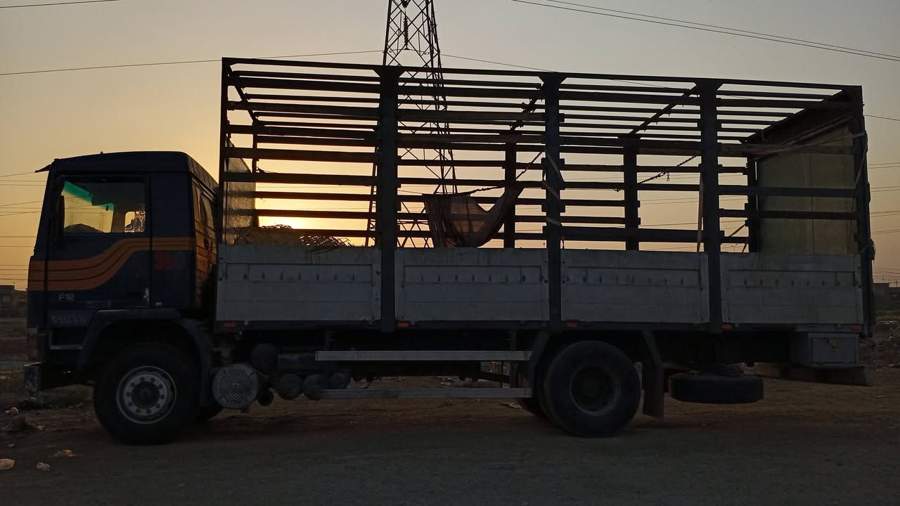 السلام عليكم فالفو للبيع موديل 90 د تك شاصي السعر 110 وبي مجال
مكلف بالنشر ***********
