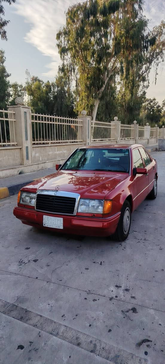السلام عليكم مارسدس دب للبيع موديل 1991 كير محرك شرط محرك بطه تبريد شغال سياره متعوب عليها صبغ عام جماليه بدون ضرر 
السعر 60 وبيها مجال لشاري 
***********

