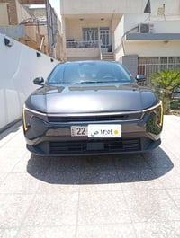 كيا K4 موديل ٢٠٢٥ محرك ٢٠٠٠ دوش ماشية ١٧ الف مايل وارد امريكي بيها بس ...