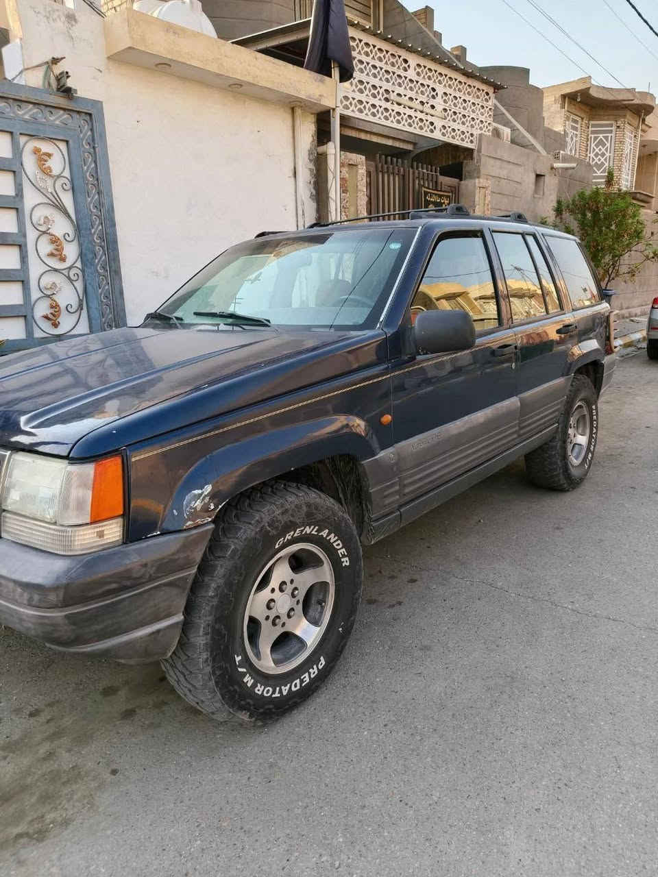 بلاد بلاد.
جيب كراند شيروكي ليمتيد 1996 مكينه وكير بلاديات تبريد خير من الله رقم سليمانية انكليزي بأسمي تحويل ثاني يوم كشنات كهرباء تايرات جبلي لون السياة نيلي صدر خير من الله 

السياره ما ناقصها أي شي. 

السعر 52 وبيها مجال 

للاستفسار أكثر اتصل *********** موجود واتساب

نص مكتوب في الصور:
- Edit text