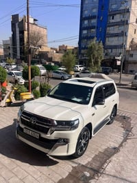 لاندكروز GXR • ٢٠٢١ • ٦٧ الف