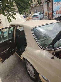 مرسيدس 300SE • ١٩٨٨ • حي اور