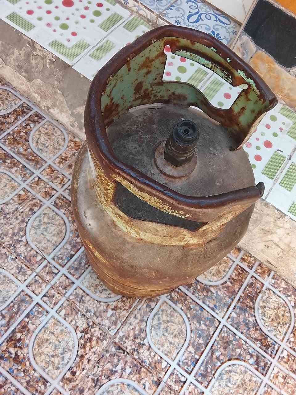 دبة غاز عراقيه سعر 65
***********
