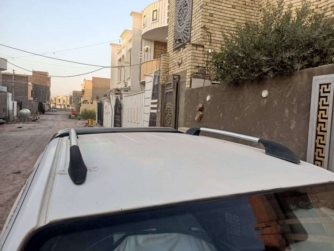 ٢٠١٣ سياره اي نقص مابيه  كلشي جديد بيه بدون صبغ  على ايدي رقم كربلاء بسمي غير متواجد ع فيس سعر ٩٠ ***********
