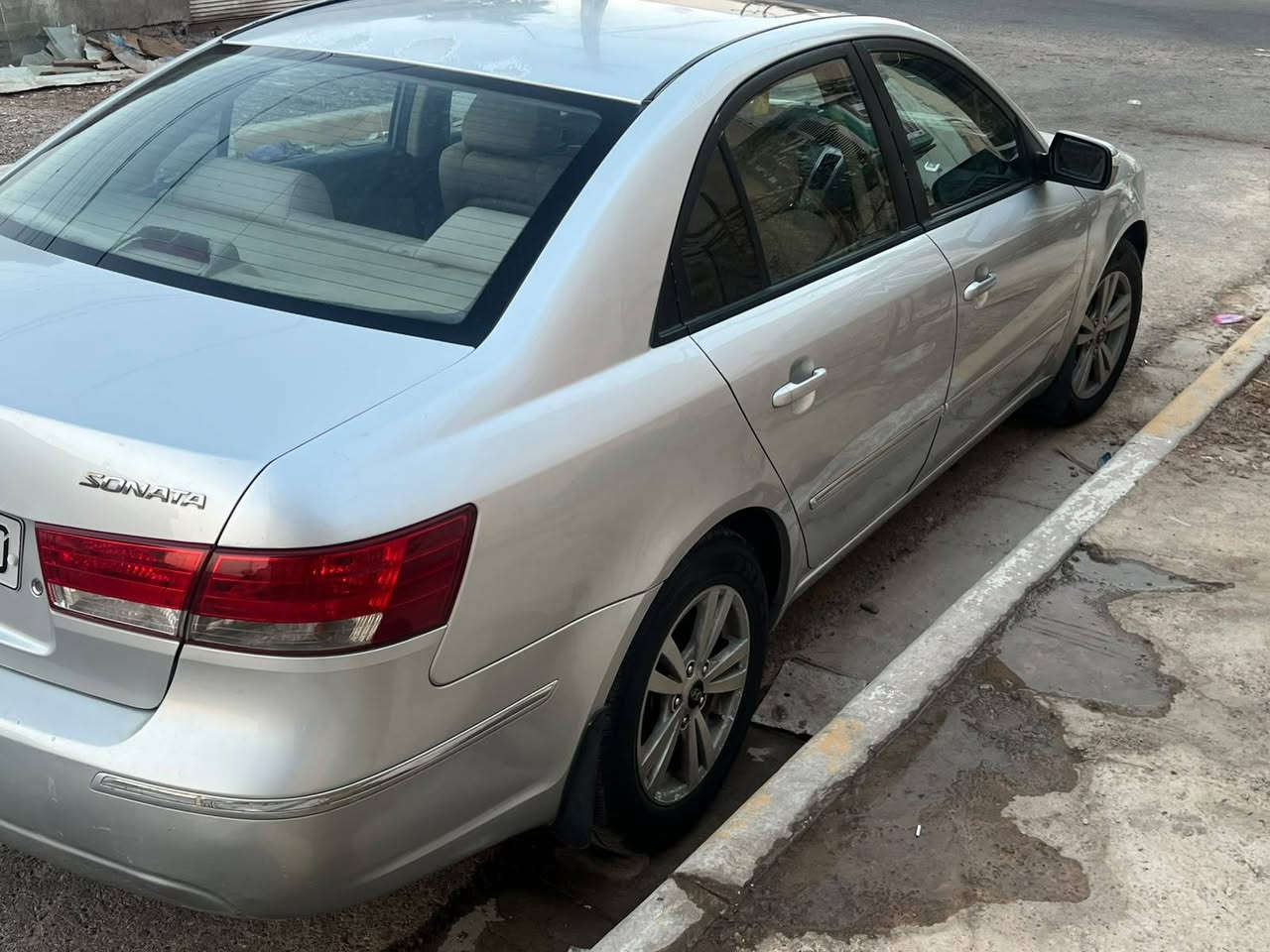 السلام عليكم
سوناتا 2010 رقم ديالى
محرك اربعة سلندر 2400
السونار مرفق بالمشنور
العنوان ديالى بلدروز 
***********
***********
