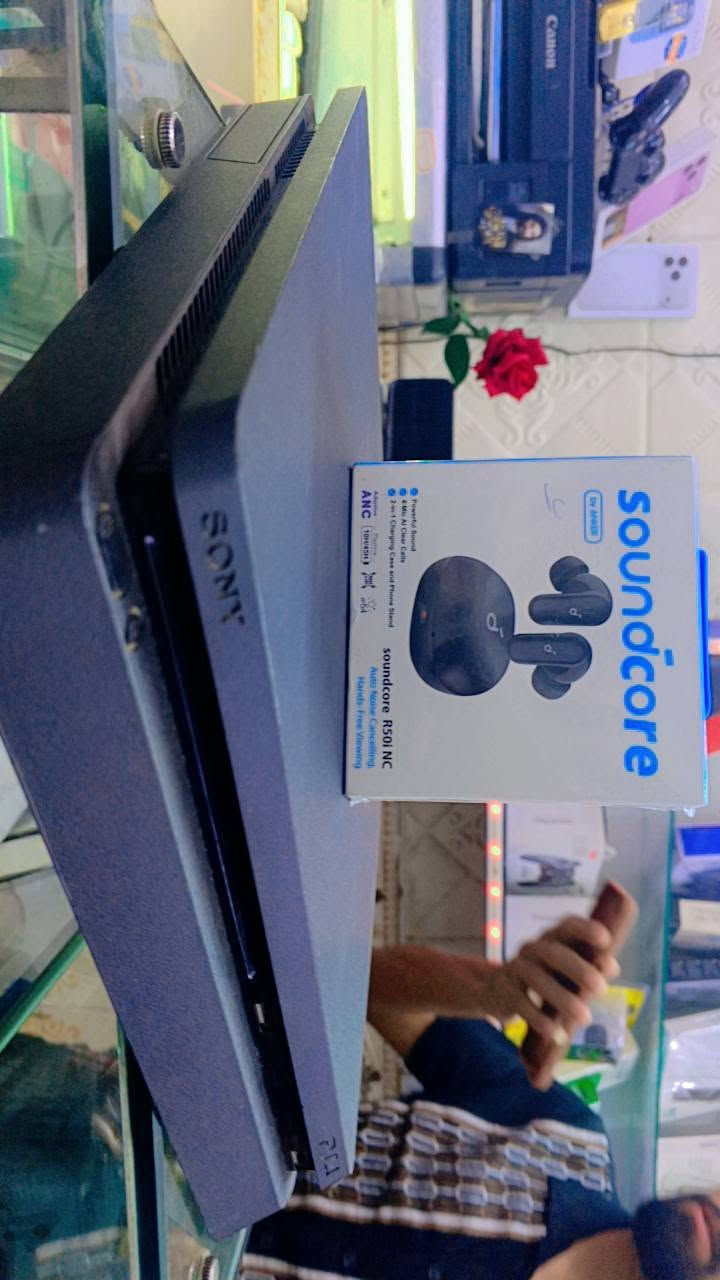 أنكر Soundcore R50i • بطارية ٣٠ ساعة • مقاوم ماء IPX5