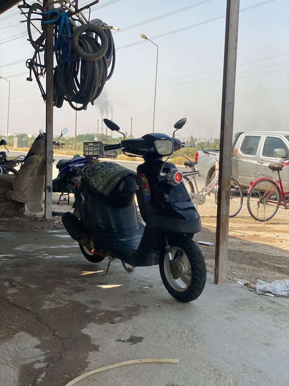 يالله السلام عليكم دراجه بطه نضيفه كلش مكينه شرط مامفتوحهً شلعه تعلك شرط ومعدل حلو كفرات بلاديه السعر٤٠٠ وبيهً مجال مكاني بابل المسيب رقمي ***********

