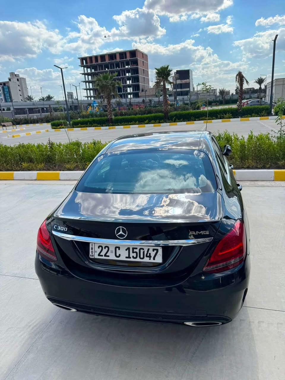 السلام عليكم شباب
للبيع مارسيدس C300 موديل 2019
السيارة حلوة ونظيفة كير ومحرك مكفولات السنوية بأسمي تحويل ثاني يوم مواصفات المارسيدس معروفة
سلايد
كشنات جلد + كشنات كهرباء وخزن ميموري
شاشة كبيرة
هاند بريك بصمة 
انظمة قيادة + شفتات بالستيرن
اطفاء اوتماتيك بالازدحام
لايت ترحيب مارسيدس بلادي + لد انارة داخلي متعدد الالوان
وارد امريكي حادثها سطحي كلش خفيف
السعر 23,500 يعني 235 ورقة وبيها مجال
السيارة مكانها بغداد
*********** 
 اتصال + واتساب

