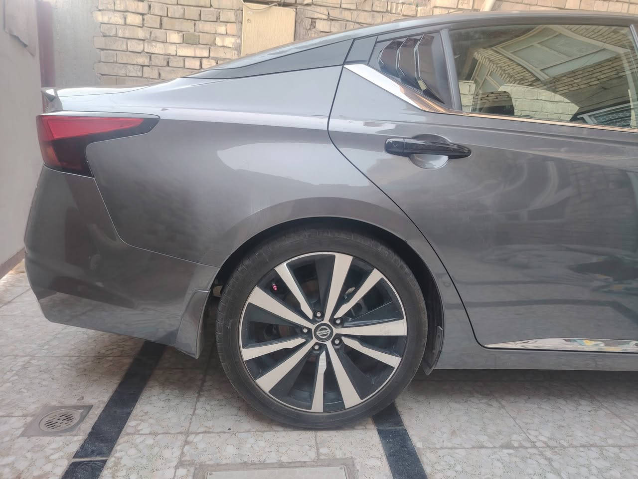 السلام عليكم
نيسان التيما مديل 2020 SR فول مواصفات
حساسات كامرات رادارات أعلى فئه
سيارة بدون حادث بدون صبغ بدون ايرباك
حادث بتاير بدون دواخل سيارة كلش حلوه
ونظيفه ماشية 80 الف ميل سيارة بيهه صوت
بل محرك ابيع محرك كايم بسبب البانزين
سعر 107 وبيهه مجال قليل سياره كلشي مكفول
عده المكينة رقم ***********
