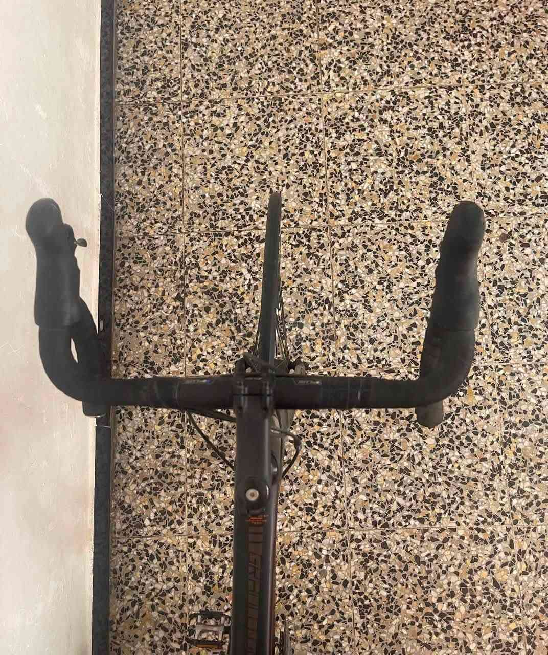 بايسكل Bisan للبيع
المكينه الكير البريكات من Shimano اللشه المنيوم
الماشه كاربون فايبر 
وزنه ريشة استخدام قليل جدا ويا اكسسواراته جنطه اضاءه وخوذه والردان من شمس مع نطارات 
سعر 700 الف مجال بسيط
بغداد الغزالية 
***********
