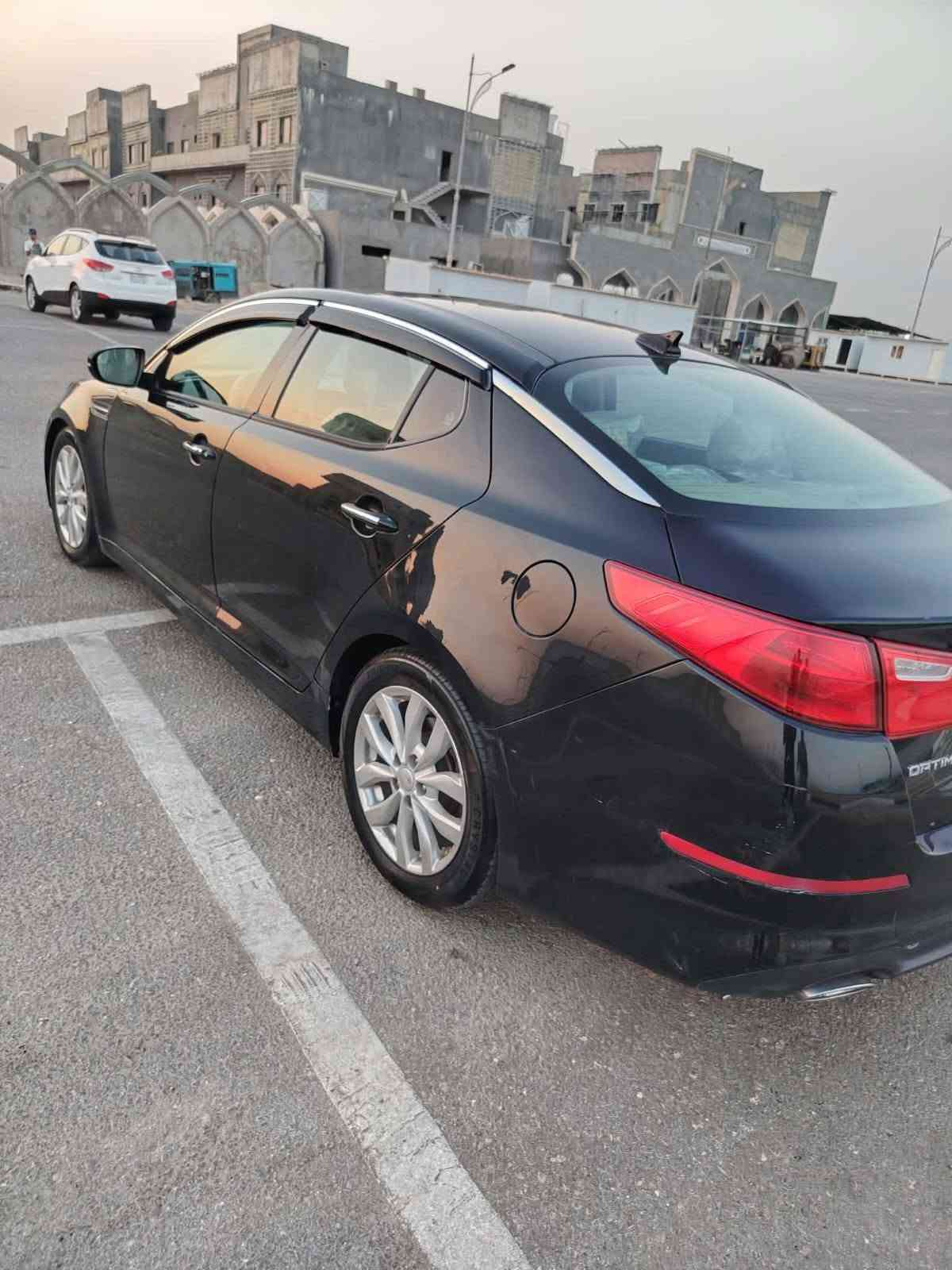 سلام عليكم سياره نوع اوبتيمه وارد امريكي موديل 2015فول مواصفات واحد عل واحد بنرامه كشنات كهراباء صوبين كشنات جلد بصمه ابواب داخل صاج مري شفط اشاير بل مري بصمه تشغيل كامره داوره حساسات امامي خلفي قطعتين تبريد كفاله عامه كير مكينه حداديه تبريد تخم تاير خير من سياره جاهزه مال بيت العنوان كربلاء السعر 107وبيه مجال حك جيه رقم الهاتف ***********
