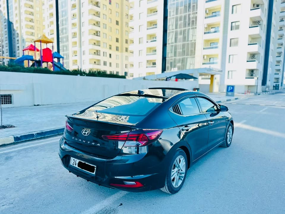 سلام عليكم
النترا  فول مواصفات 2019
رقم دهوك جديد سيارة باسمي
سنويه جديد لغاية 2030
هزة جديد
مكينه 20 دوش
كير at 
ضررها قطعتين
بصمه تشغيل
بصمه أبواب
بصمه صندوق
صندوق ذكي
فتحة سقف سلايد روف
انارة ترحيب بيدات الابواب
تحكم ستيرن جهتين
مثبت سرعة
مانع انزلاق
رادار امامي
رادار جانبي
رادار خلفي
كشن هيترات
شاشة كبيرة خرائط + Android Auto + Apple CarPlay
كأميرة دوارة
ثلاثه انضمة قيادة
لايتات زينون امامي
للأستفسار  الاتصال على رقم.
***********
