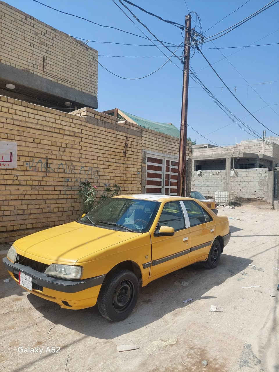 سلام عليكم
بيجو روه 
مكينه وكير كربلائي كير وتو ماتيك مكينه بيه خيط بخار 
اكسن فولفو 
بدون راعي اكفلهه سرقه وطلب عشاريي 
مكاني بل كوفه بشارع المطار 
سعر 12وبيه مجال 
تخم تاير جديد 
دواخل السياره نضيفه
رقم ***********بي واتساب

نص مكتوب في الصور:
- Galaxy A52