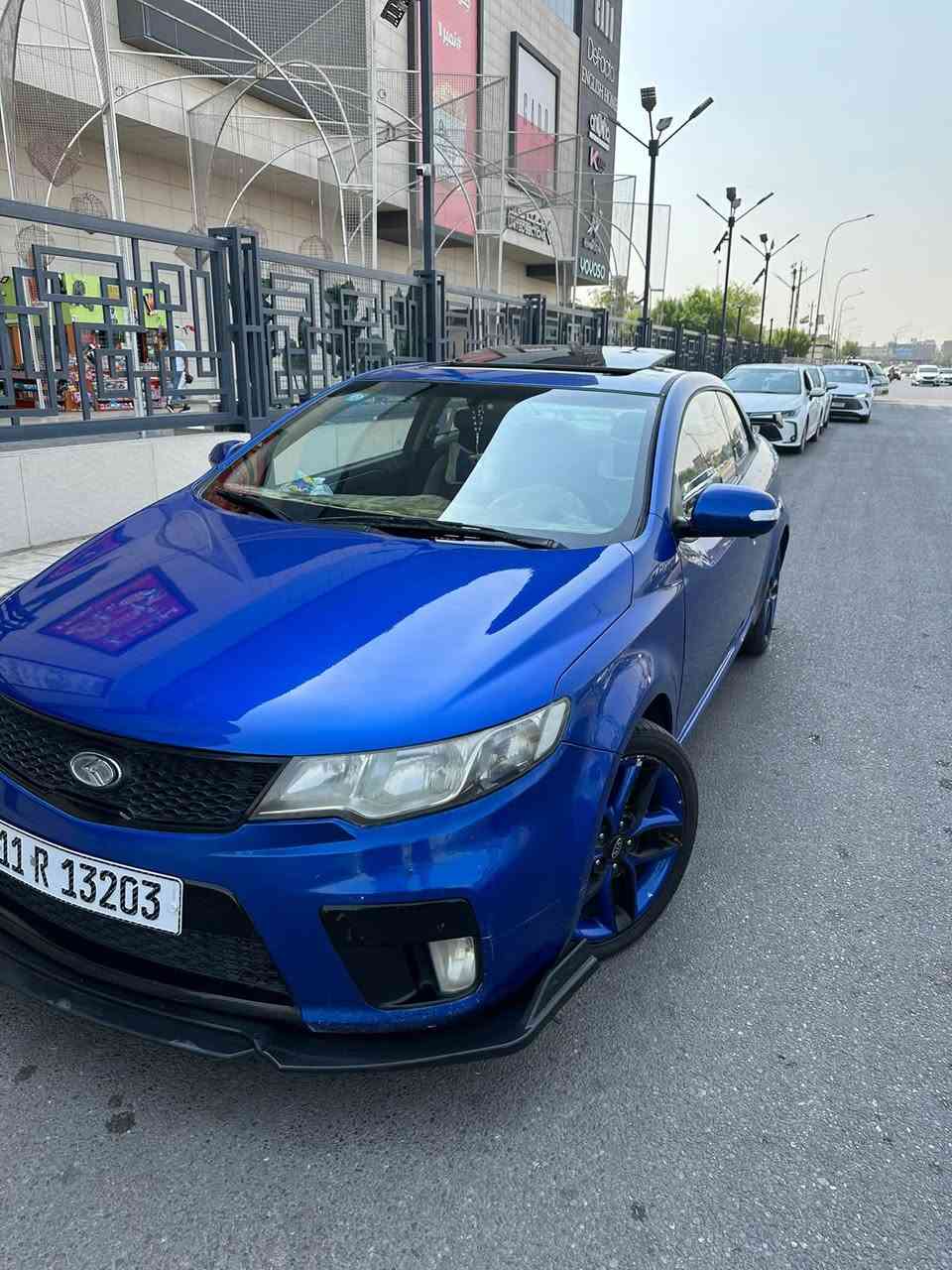 KIA FORTE KOUP 2010🪐
كيا فورتي كوبيه تك باب ٢٠١٠فول مواصفات كوري زرقاء 
للعلم السياره وارد كوري يعني طبت بدون ضرر

للبيع فقط

المواصفات : 

١- بصمة 

٢- فتحه سقف

٣- حساسات وكامره 

٤- كشنات جلد اسود و دشبول 

٥- شاشه اندرويد مع اتصال الانترنيت و مسجلها الاصلي هم موجود👍

٦- مرايات شفط 

٧- كير اوتو وعادي AT

٨- محرك 1.6 DUSH
 
٩_تايرات السياره ٣ جديدات قبل كم يوم بدلتهن 
والسبير جديد منازل بالكاع 

———

ضرر السياره : 

جاملغ السايق و البنيد انصبغن بلاديات للعلم صارت الضربه مكان اللايت و بيها وره باب السكن رشه كد شبر سبب شخط
كلهن بيدي سويتهن يعني ميه بالميه  
ولا ايرباك طاك …….وسونارها مسوي دزلي وادزلكياه

———

محرك نضيف بدون صرف ولا بخار شرط و كير شرط و صيانه الكير تبديل دهن وفلتر قبل كم يوم وتبريد ثلج سيارة وبيها شلعه السيارة 

سياره حلوه شوفت عينكم مابيها مصروف 
سعرها ٧٢ وبيها مجال حك الجية 
مكان السياره شارع فلسطين 
السياره باسمي بغداد 
تحويل ثاني يوم شرط 
رقمي ***********
ورقم الواتساب نفسه
