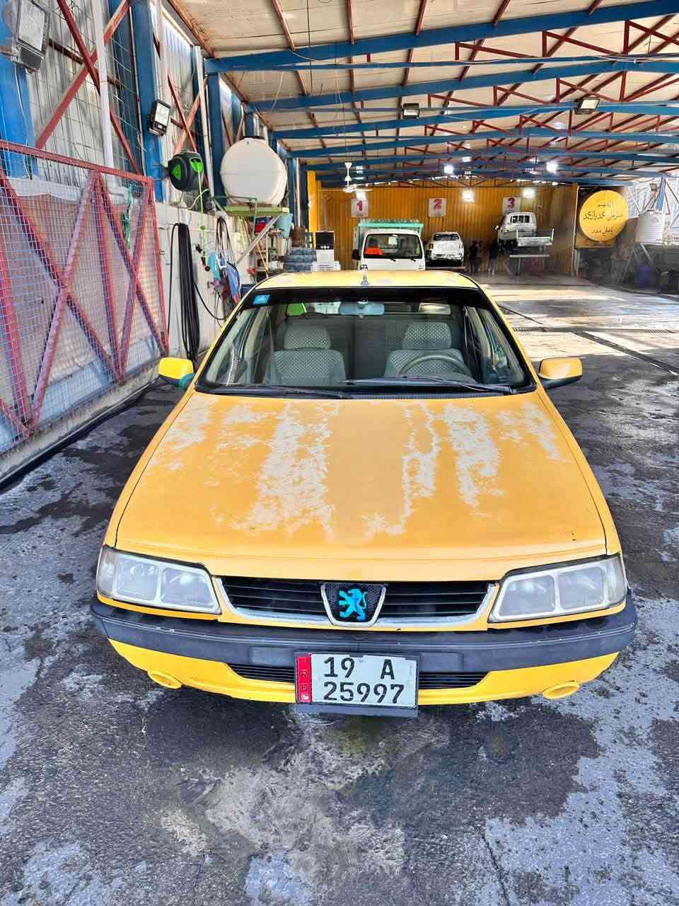 بيجو اكد لبيع مديل ١٦حلوه السياره رقم كربلاء تحويل ثاني يوم السياره بدون ضربه ولا صبغ كير مكينه خير من الله تخم تاير جديد كهربائيات كله شغاله مناقصه شي كبل لشارع مصفره هيئهغرامه عليه بس١٠٠تنزل  من السعر متوازي على بيعته كلش بلاش والله السعر ٣٠وبيه مجال لشراي لتواصل ***********
