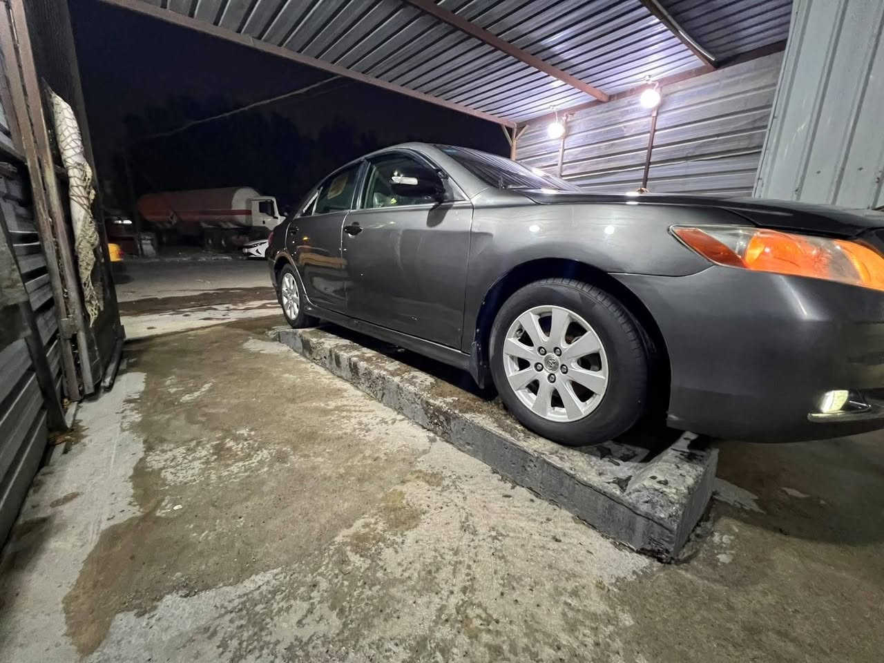 كامري 2007
محرك 2400
تبريد شغال منظومة جديدة 
بور ستيرن جديد 
كشن كهرباء 
حدادية جديدة 
تخم تاير جديد 
كروز سرعه شغال 
تحكم ستيرن 
ماشية 165 مايل 
شاشة كامرا
داش كام شادله امامي وخلفي 
مصبوغة عام 
حادث قوي مابيه 
رقم بغداد بسمي الدولي لل2031
سعر 85 وبيه مجال 
مكاني بغداد حي العامل 
رجاء خاص لطب عندي وات ساب اذا تحب تستفسر
***********
***********
