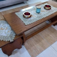 طبلات خشب • ميز كبير • ٣ طبلات
