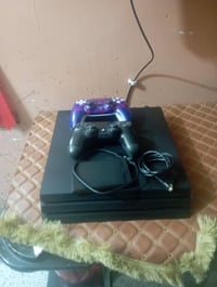 متوفر PS4برو ذاكره 1تيره وبي 20لعبه وياه هارد500 نظام9.00وثنين جوستك  ...