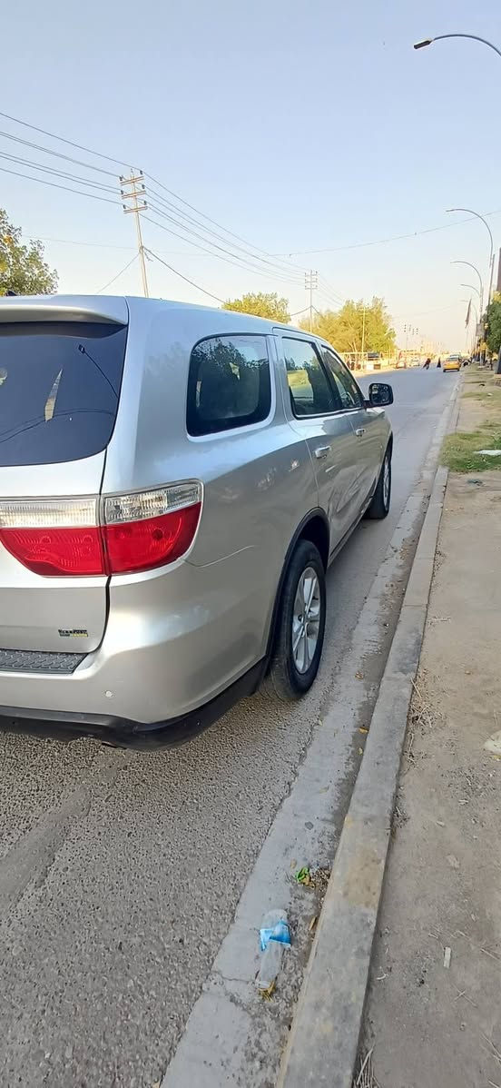 دورانكو للبيع ٢٠١١ سنوية ورقم جديد باسمي
مصبوغة حزام اثر شخوط  فقط البيبان ما واصل الصبغ للتكم
السيارة جاهزة وترايها وين ميعجبك 
السعر ١٤٥ وبيها مجال  
رقم  ***********

