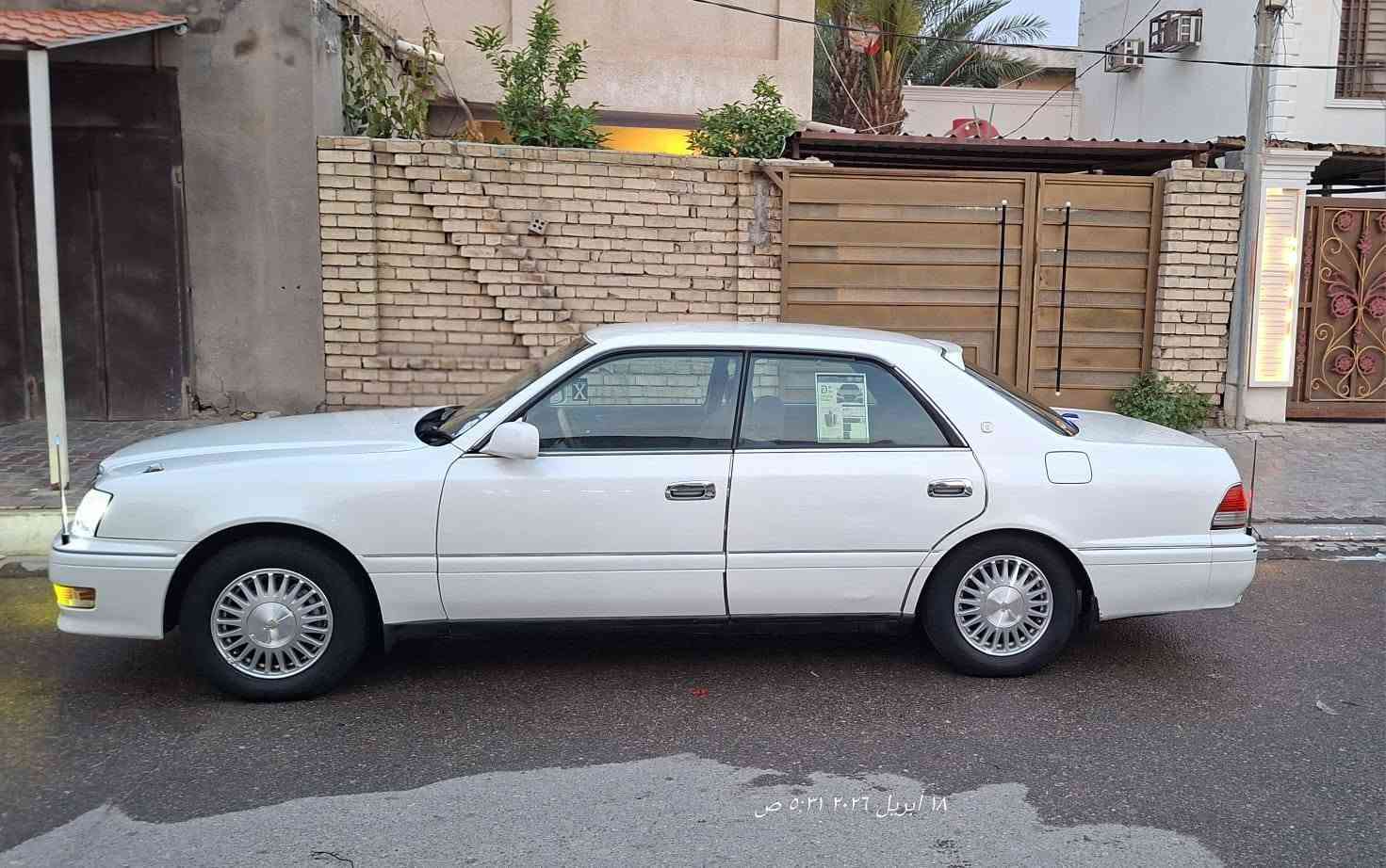 للبيع فقط
النوع راس الثور فلات
سنه الصنع1998اصل
الون ابيض صدفي
رقم أنبار نكليزي15بسمي تحويل ثاني يوم
مكينه2500فيشه
غرفه 2000زيرو
بجم ابوعيون يجدح
بكلايت ابو عيون يجدح 
كرستال اصل 
جنجر12قرص شغال بلادي
سستم سماعات فول 🔊 
دمام خلفي بلادي 🔊 
تحويرت نجف فوك وجوه مشط اباجي
دشبول يسره بلاد
برده كهربائي خلفيه اصليه
تيب لام اصلي
تخم تاير جديد
تخم ويل ليزري جديد 
تخم كبات ليزريه جدد
نيكلات اصليه
دليل امامي كرستال نص
دليل خلفي كرستال53
قاعده رقم امامي اصليه
قاعده رقم خلفيه اصليه 
مري شفط
زنون عالي نهار
زنون ناصي قوي
جهاز تشغيل عن بعد اصلي
سنتر لوك شغال 
………………………………………………………
سياره جديده وحلوه وجاهزه من دعاميه للدعاميه كل نقص مابيه 
السعر100 وبيه مجال حك الجيه 
لاتصال***********

نص مكتوب في الصور:
- ١٨ أبريل ٢٠٢٦ ٥:٣١ ص