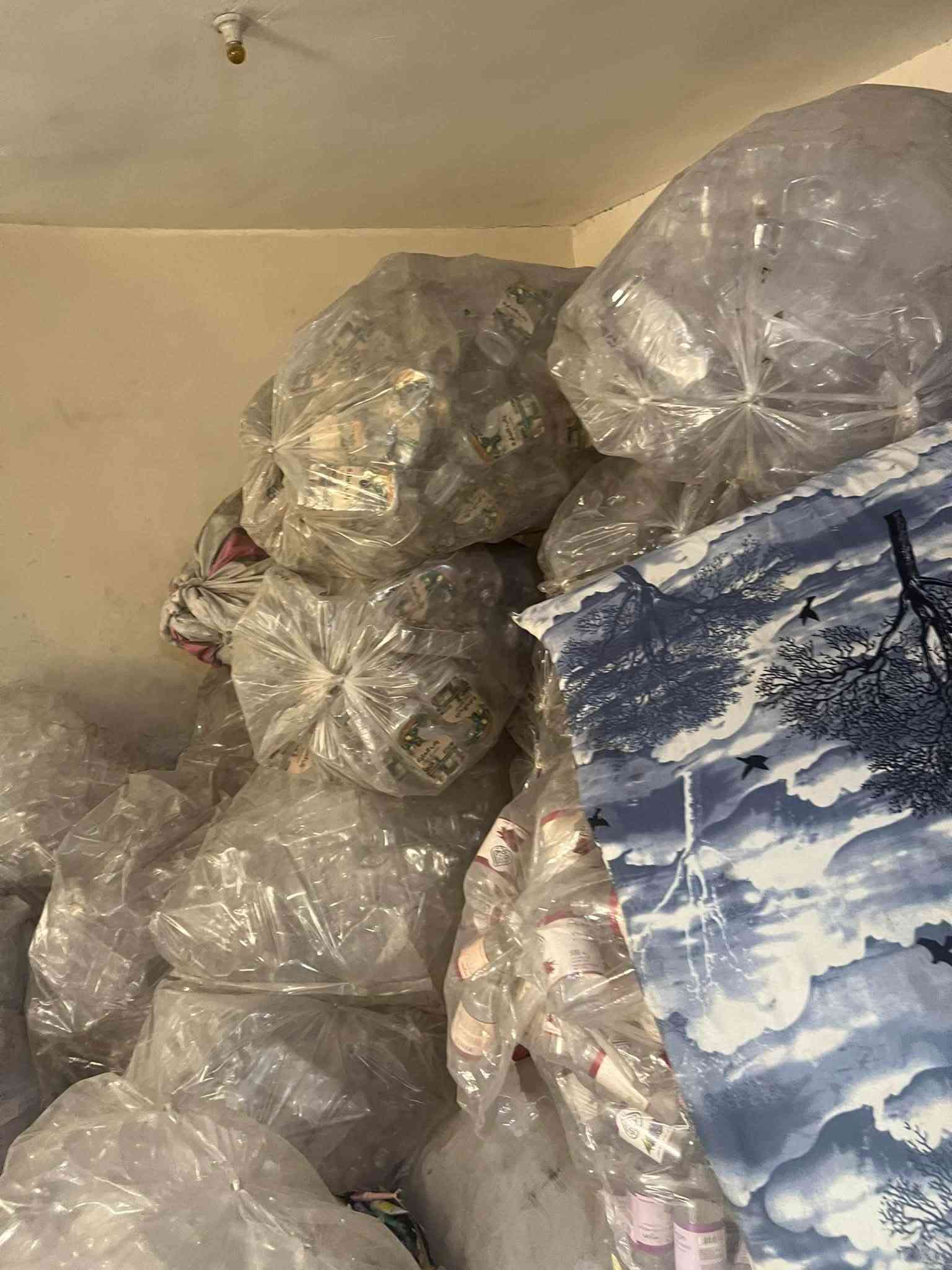للبيع معمل كامل مال شامبو معه بطل معه كارتون معه ستيكر *********** للبيع شلع مكان بغداد طب خاص وتدلل
