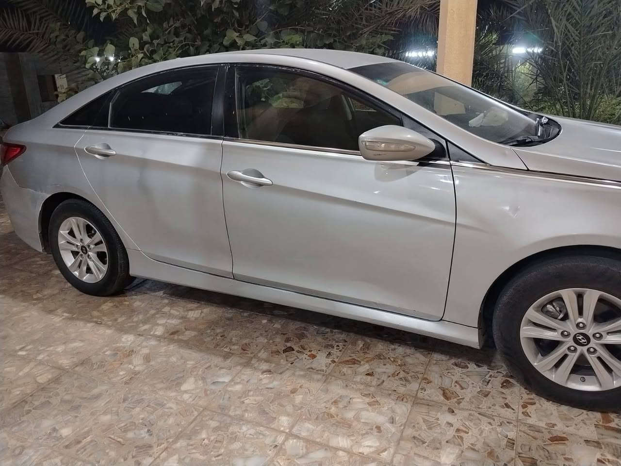 تحيه لمدير لكروب السعر نهايه المنشور
سياره سوناته رقم بغداد بسمي موديل 2014 وارد امريكي ضربته بخشم الجاملغ يمه سياره خير من الله 
كير مكينه باحله جيده 
كهربائيات كله شغاله منضومه زنون 
تخم تاير قبل اشهر شاده 
تبريد تدفئه خير من الله 
منضومه غاز جديده شادله 
مكان السياره بغداد 
*********** ممتواجد خاص شراي اتصل 
السعر 115
