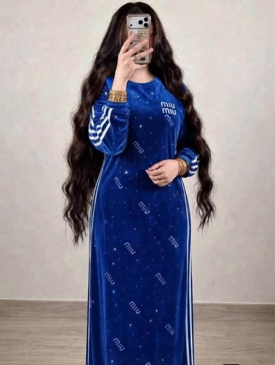 بينصل نسائي  رياضي 🌷
خامةً مخمل كوري موج 
قياس فري سايز يلبس وزن 50 ،60 70 كيلو 
4 تطريز وستراس (alo,MIU,ZARA,cK)
سعر الدرزن 72 الف 🔥
شد الشليف 15 درزن 👍
***********
***********
