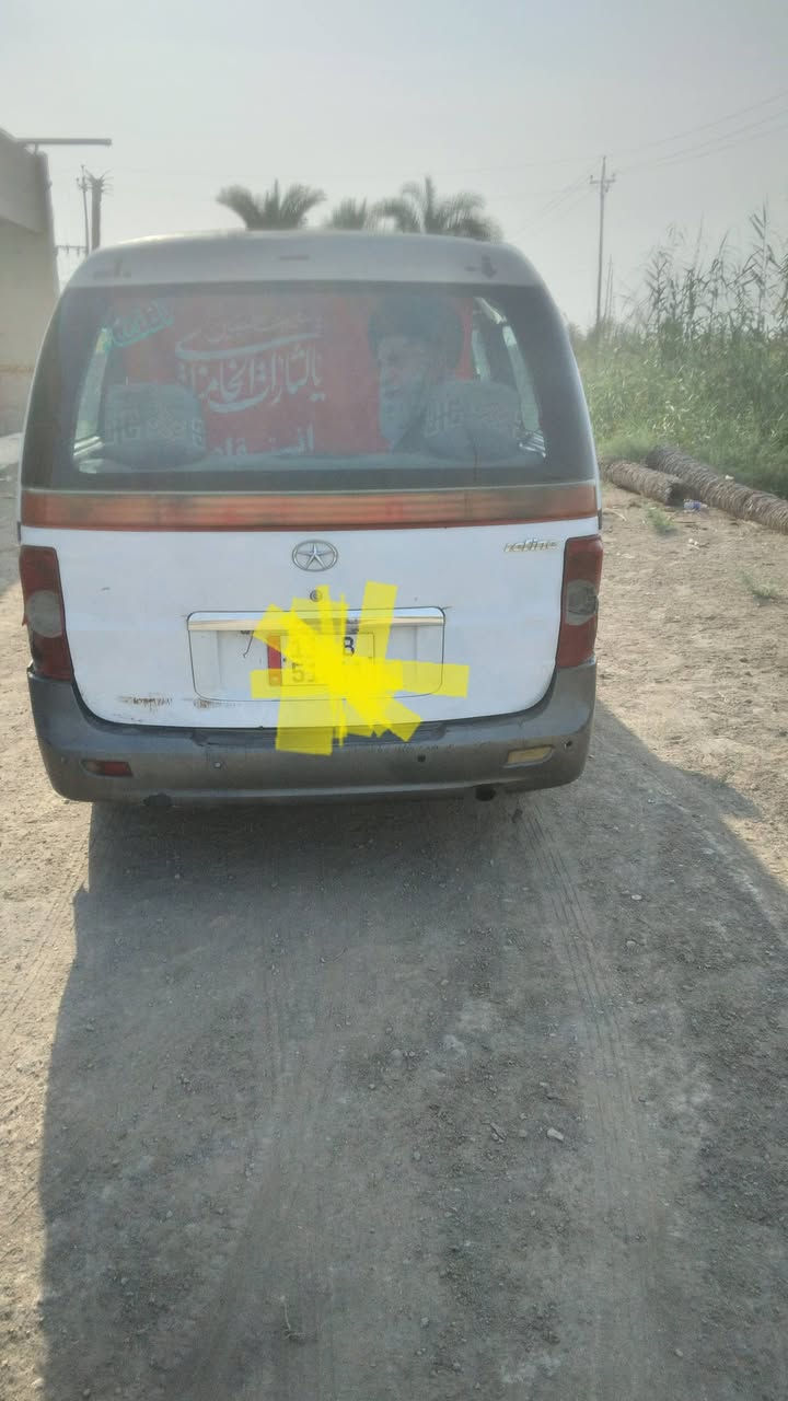 فاره جاكي • ٢٠١٠ • مكينة ضعيفة